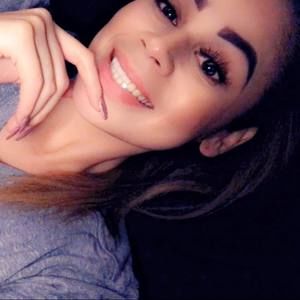 Meet your Posher, Becky